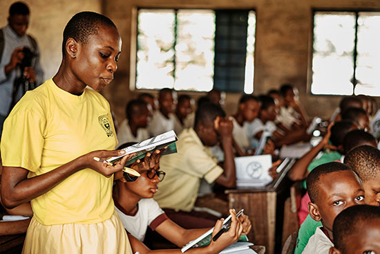 Njia ya Kufadhili Elimu Yako: Mwongozo wa Kiafrika